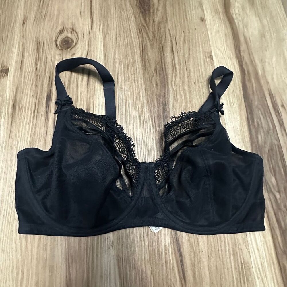 Wacoal retro chic full coverage unlined black lacy 36DD sexy bra